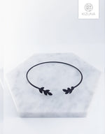 Load image into Gallery viewer, Open Leaf Cuff Bangle (3 Colors)
