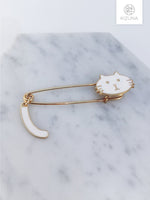 Load image into Gallery viewer, Black &amp; White Cat Safety Pin Brooch
