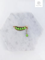 Load image into Gallery viewer, Japanese Edamame Brooch
