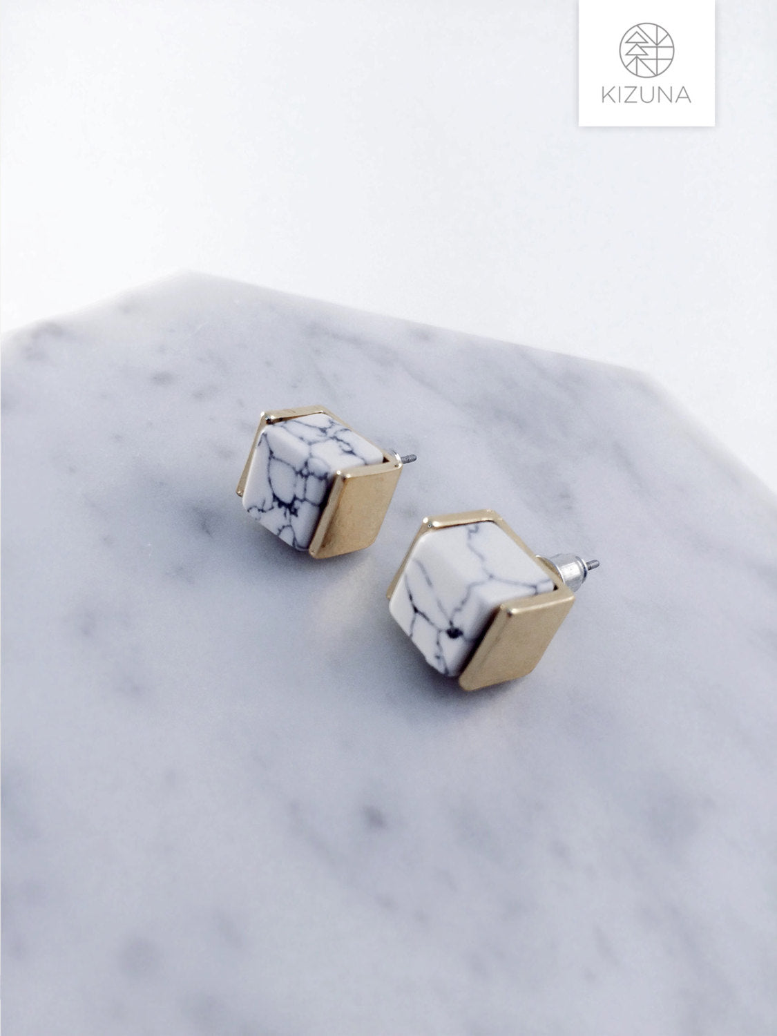 Cube White Howlite Marble Earring