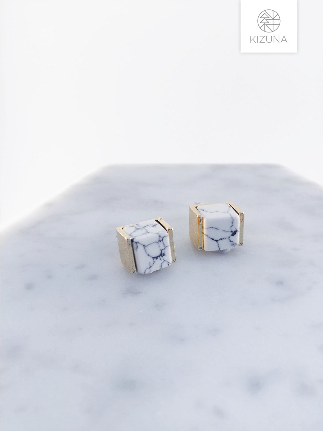 Cube White Howlite Marble Earring