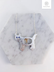 Hungry Cat Necklace w Fish (2 Colors)