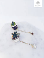 Load image into Gallery viewer, Succulent &amp; Cactus Pin
