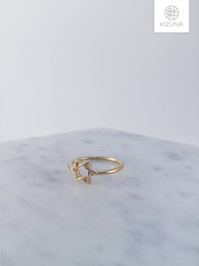 Minimalist Gold Star Ring