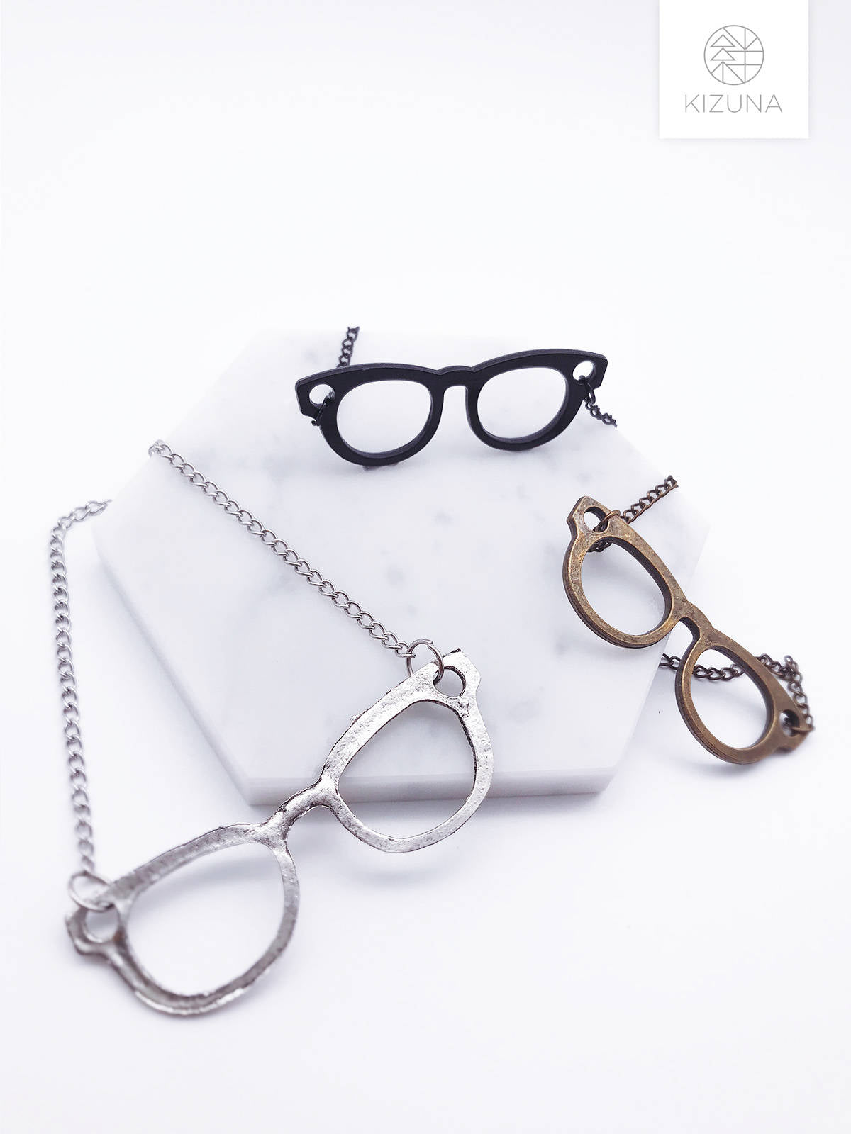 Vintage Glasses Necklace (3 Colors)