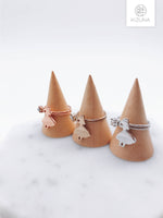 Load image into Gallery viewer, Alice in Wonderland Stackable Ring (Alice style)
