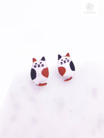 Load image into Gallery viewer, Cute Cat Stud Earrings (3 colors)
