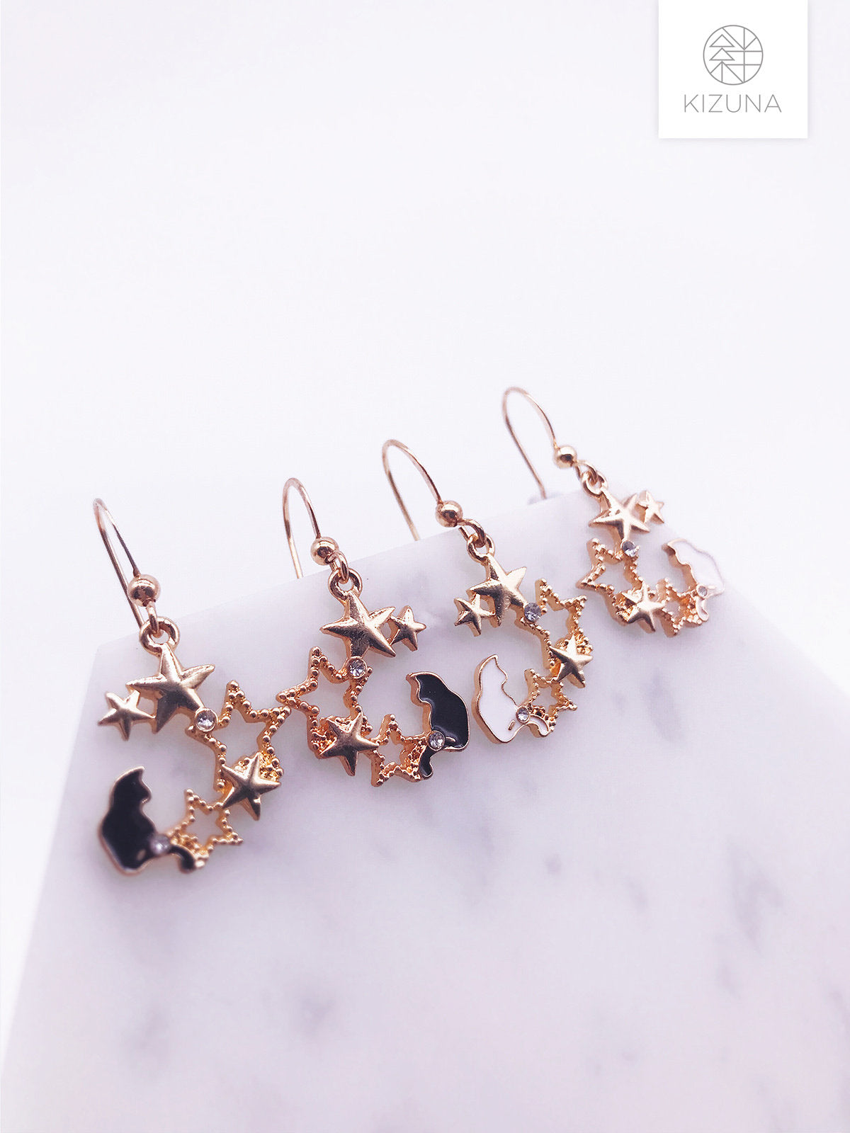 Space Cat Dangling Earrings (2 Colors)