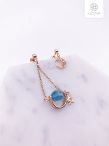 Rotatable Saturn Earring (3 Colors)