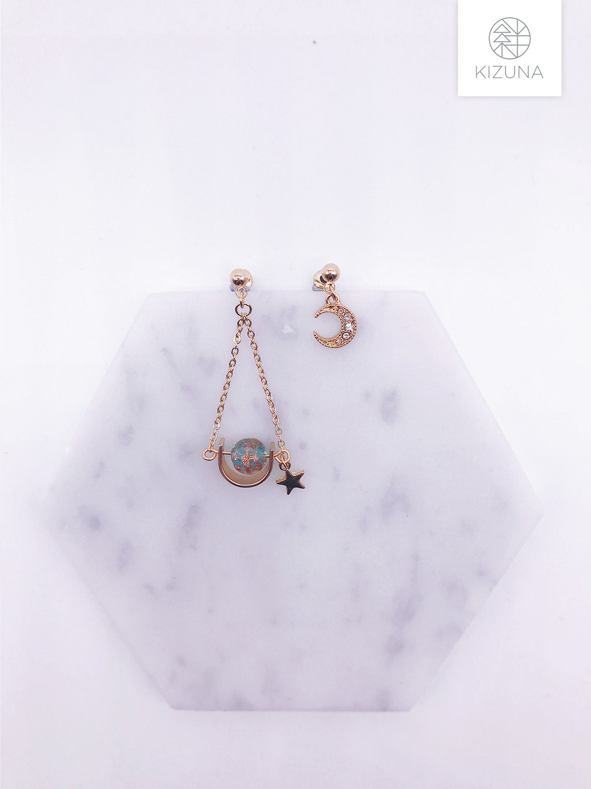 Rotatable Saturn Earring (3 Colors)