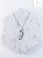 Load image into Gallery viewer, Leaf Necklace (2 Colors)
