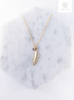 Load image into Gallery viewer, Leaf Necklace (2 Colors)
